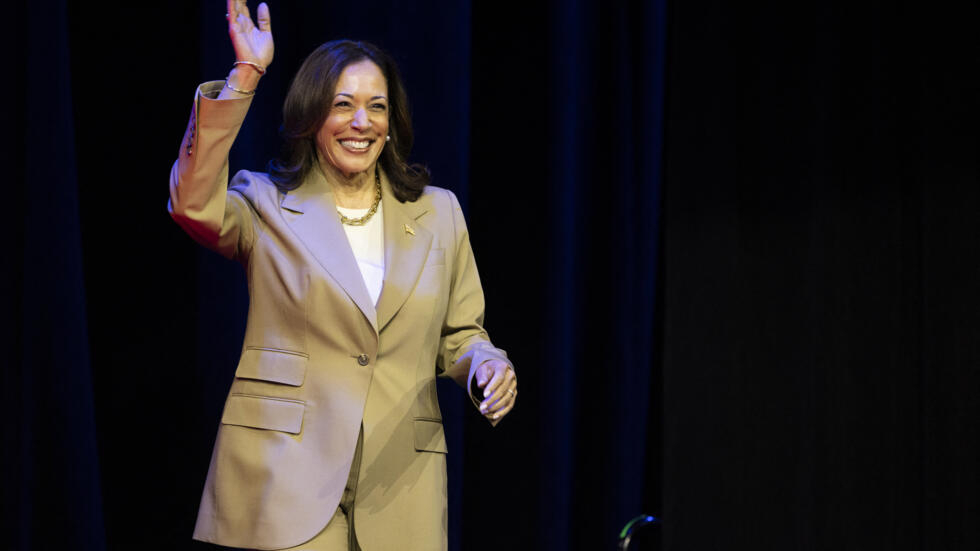 Polls Show Tight Race Between Kamala Harris and Donald Trump with