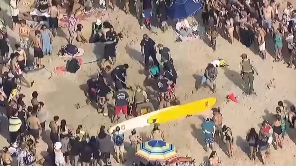 Lifeguards rescue 16-year-old girl trapped in deep sand hole at Mission Beach, San Diego