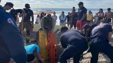 Lifeguards rescue 16-year-old girl trapped in deep sand hole at Mission Beach, San Diego