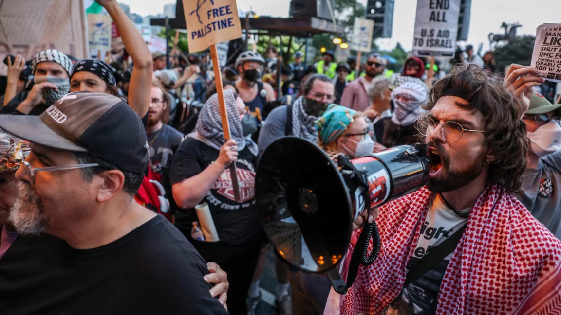 Anti-Israel Protests Intensify in Chicago During Democratic National Convention