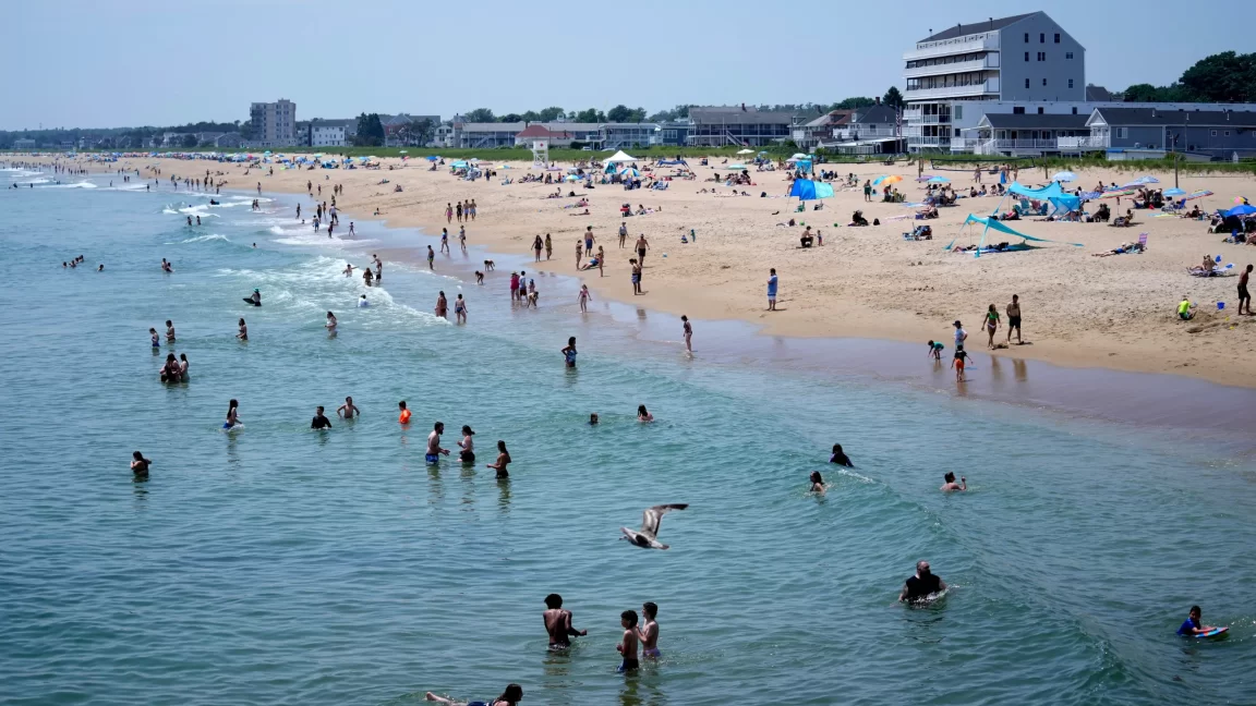 Chicago Prepares for Record Heatwave with Highs Near 99 Degrees and Dangerous Heat Index