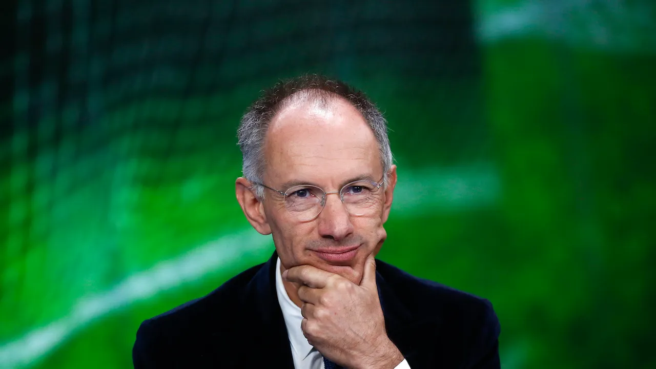 Michael Moritz Criticizes Silicon Valley's Support for Trump as a Major Misstep