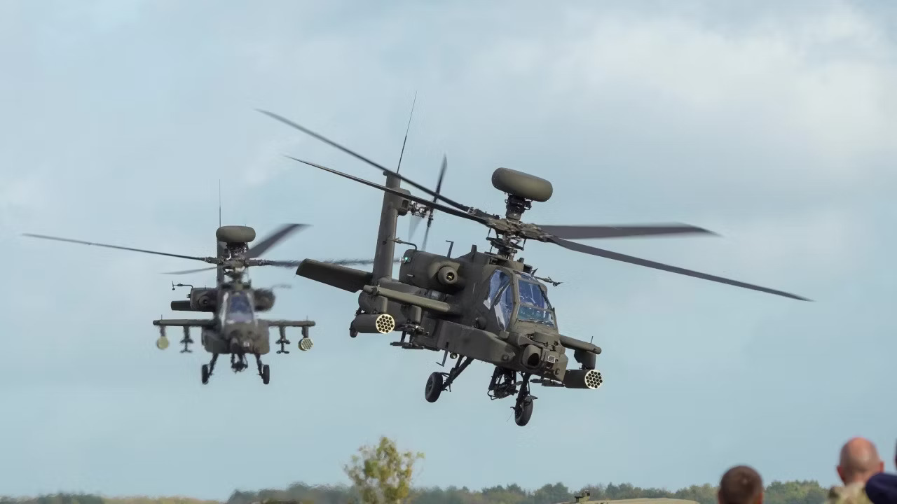 Poland Strengthens Defense with $10 Billion Deal for 96 Apache Helicopters from Boeing