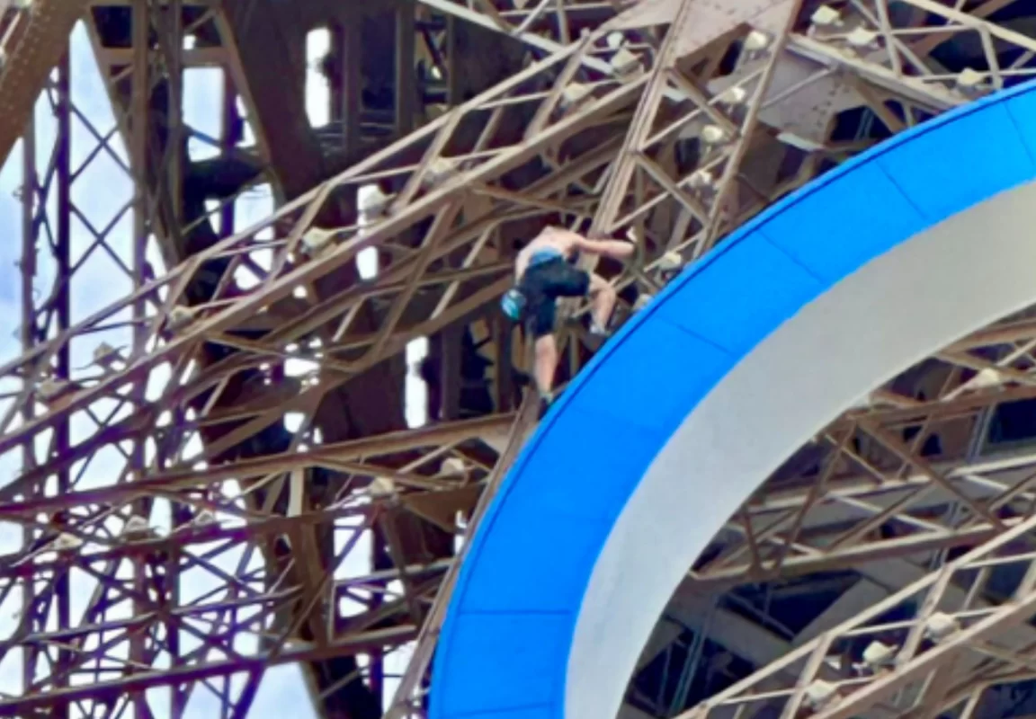 Shirtless Climber Scales Eiffel Tower, Disrupting Paris Olympics Closing Preparations